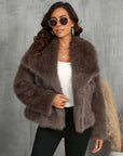 Eleganter Kunstpelzmantel Damen aus Weichem Veganfell mit Luxusdetails – Warm und Vielseitig für Jede Gelegenheit 1