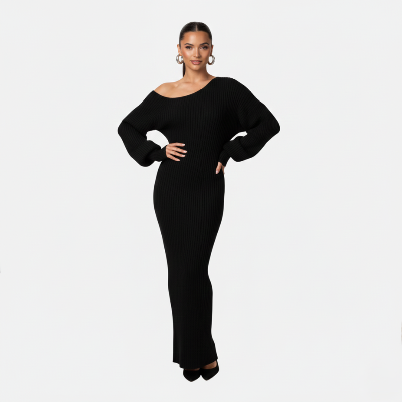 Schwarzes Damenkleid mit weiter Schnittführung und langen Ärmeln, aufgenommen vor neutralem Hintergrund.