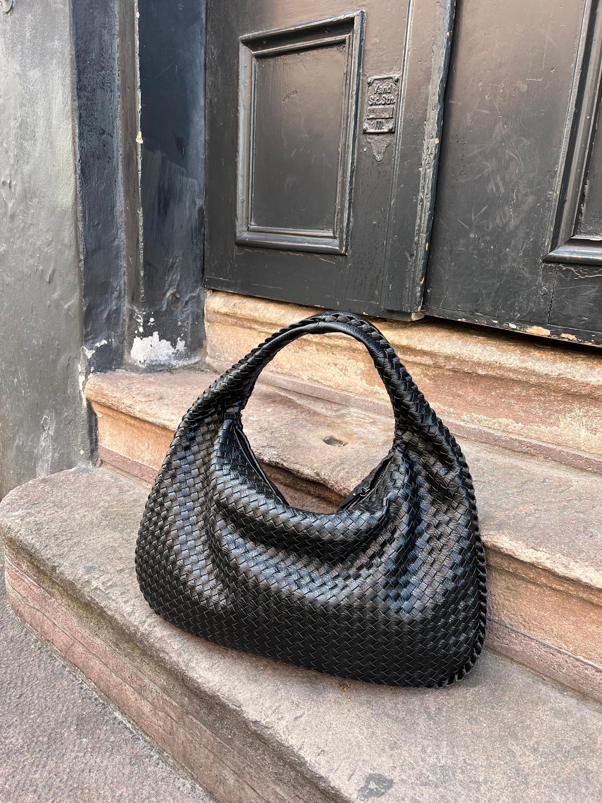 Elegante Damenhandtasche aus Veganem Leder mit 3 Fächern – Stilvolle Handtasche für Alltag und Freizeit 4