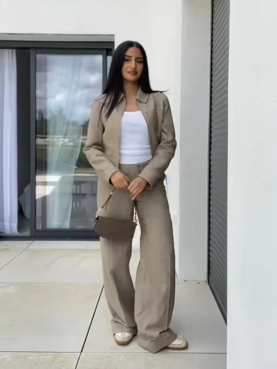 Modisches Damen Set mit Verkürzter Jacke und Geraden Hosen – Bequem, Vielseitig, Pflegeleicht, Größen S-XXL, Schwarz, Beige, Pastell 5