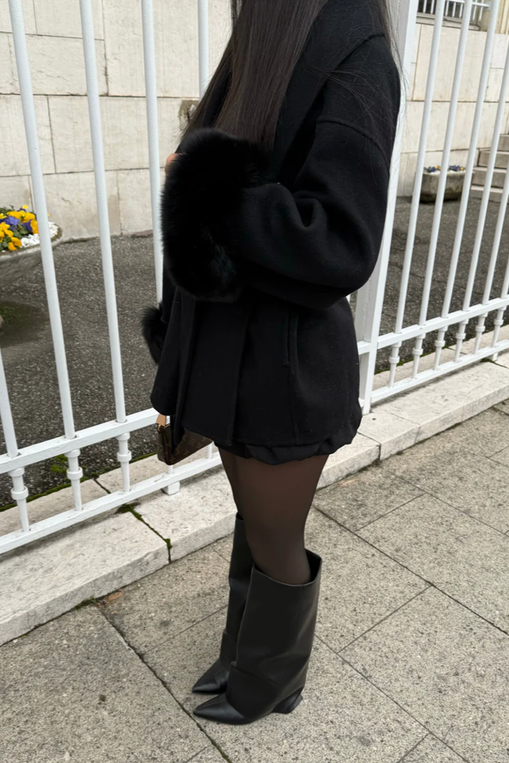 Wollmantel Damen Beige mit Fellbesatz im Wrap-Stil – Luxuriöser Midi-Mantel für den Winter 7